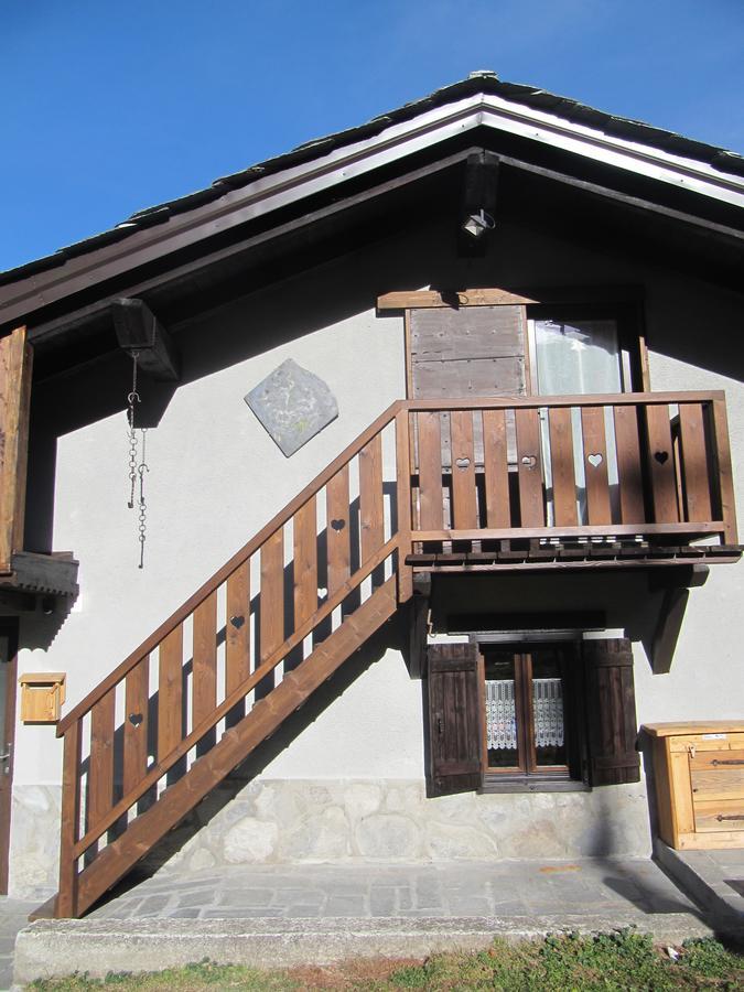 Maison Des Abeilles Vda Gressan N 0028 Eksteriør bilde
