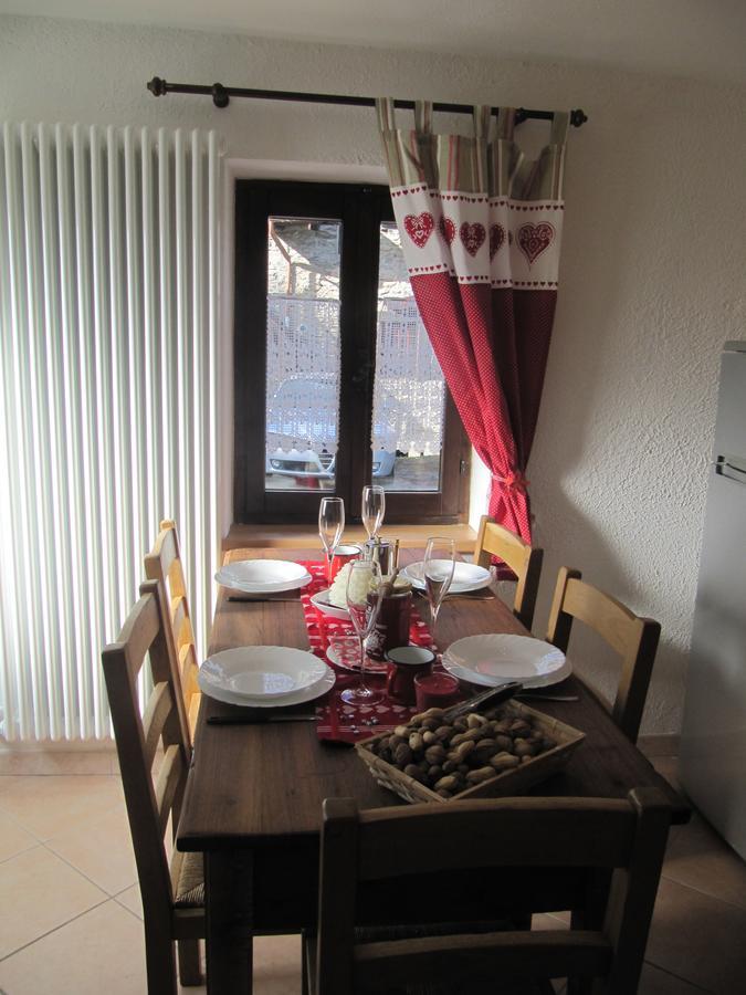 Maison Des Abeilles Vda Gressan N 0028 Eksteriør bilde
